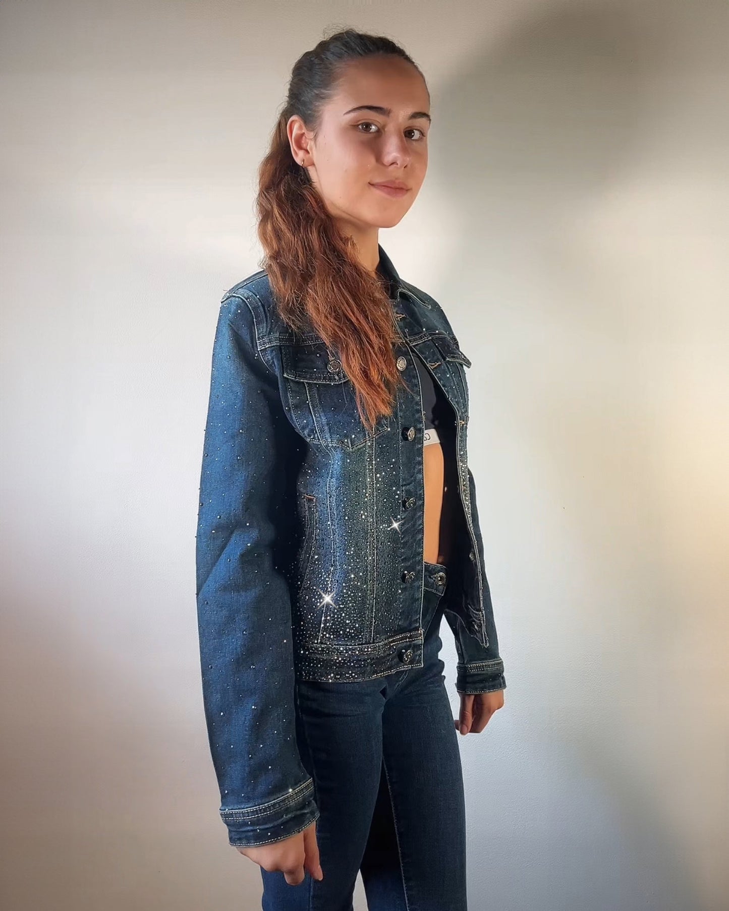 Giacca Jeans Donna con Strass – Effetto Glitter Chic