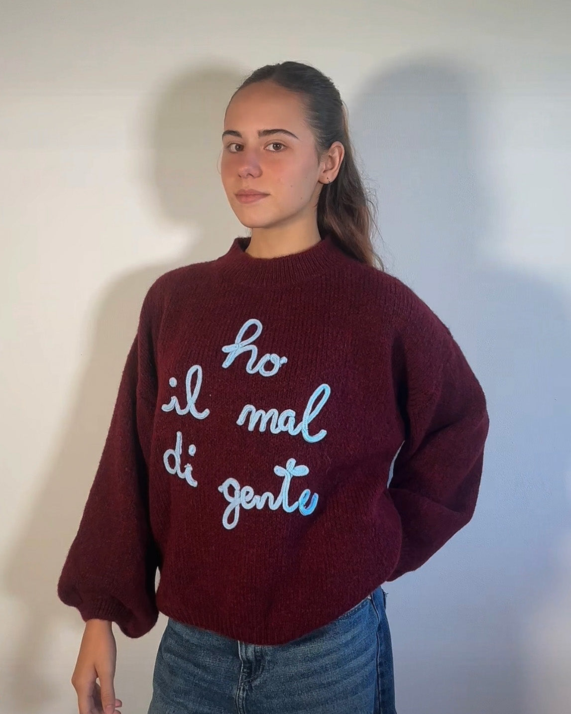 Maglione Donna Ho il mal di gente – Mood Ironico & Trendy