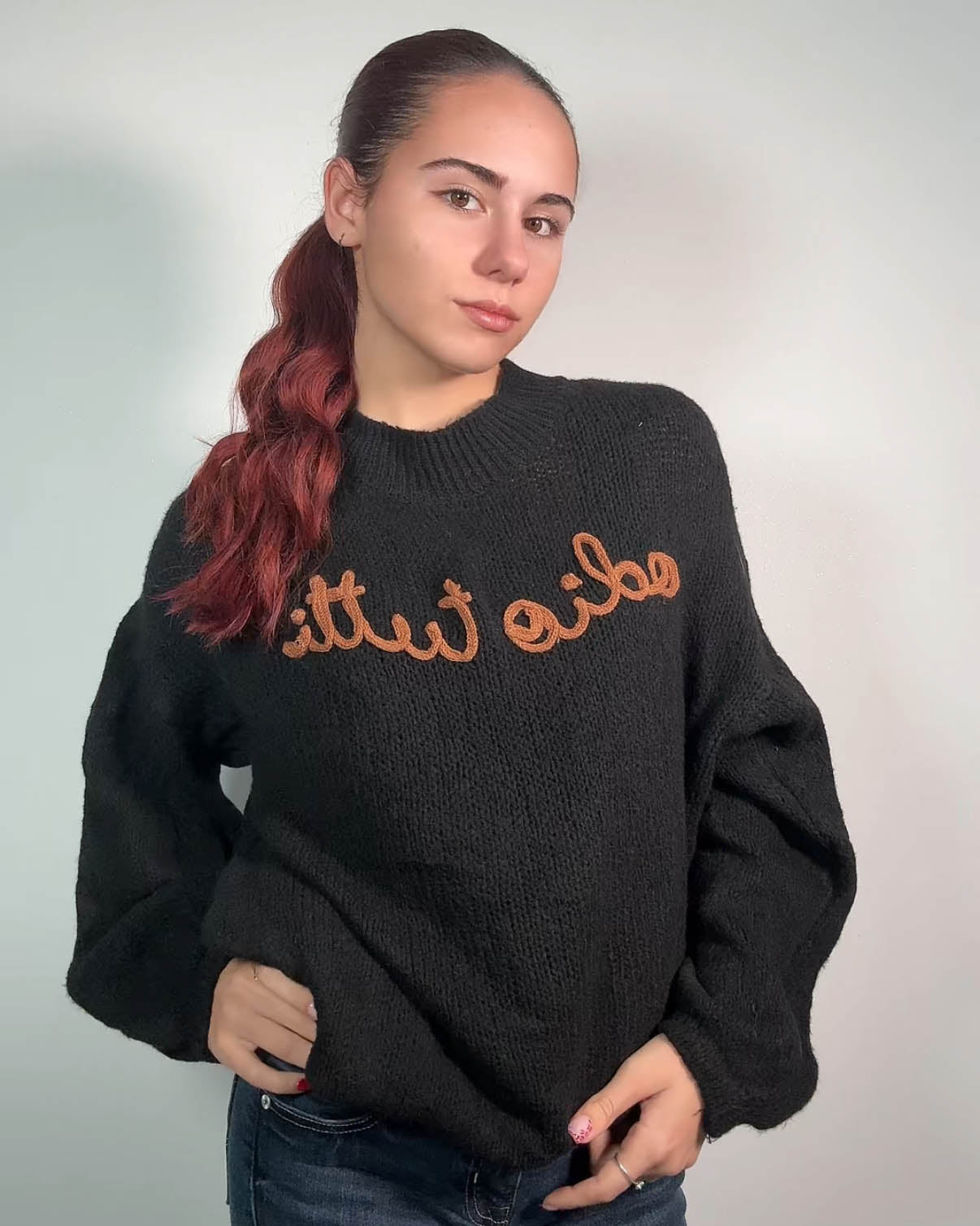 Maglione “Odio Tutti” – Morbido, Caldo e Super Trendy