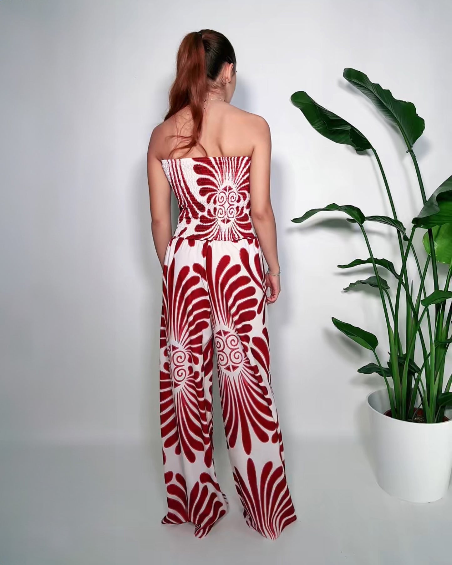 Tuta Larga Fantasia Geometrica Rossa e Bianca